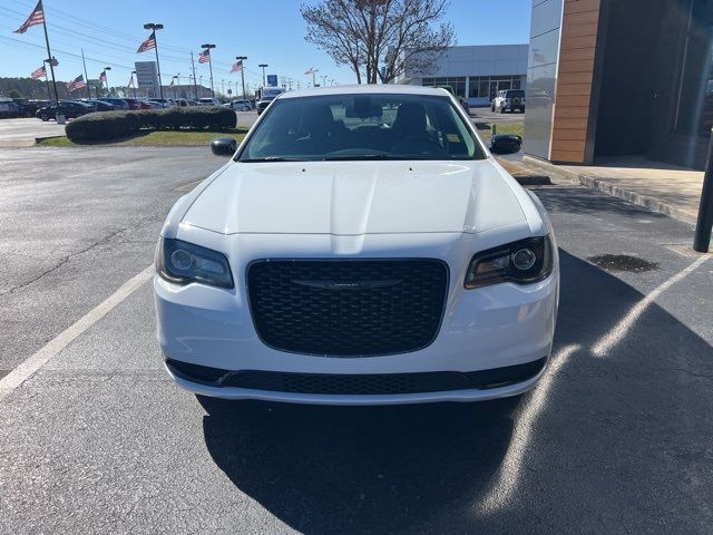 2021 Chrysler 300 Touring