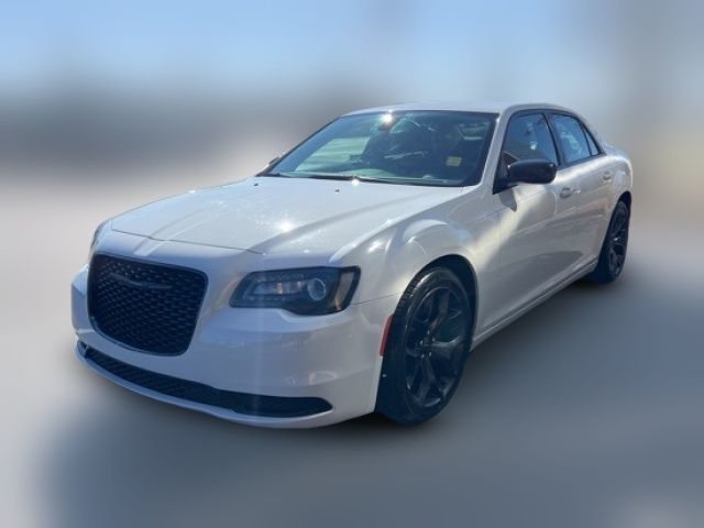 2021 Chrysler 300 Touring