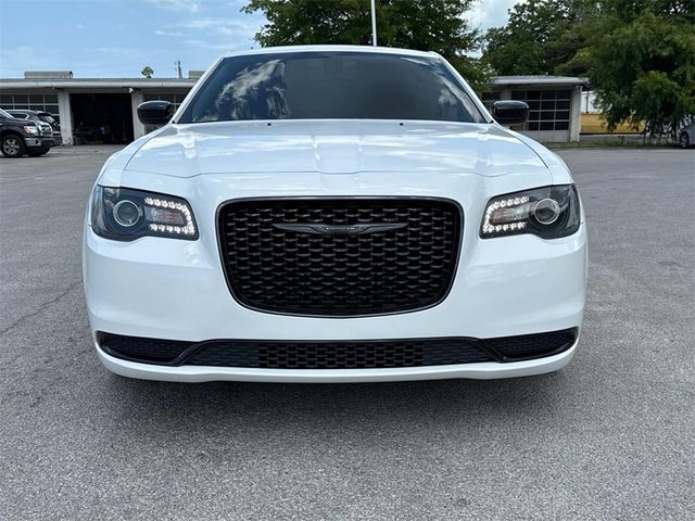 2021 Chrysler 300 Touring