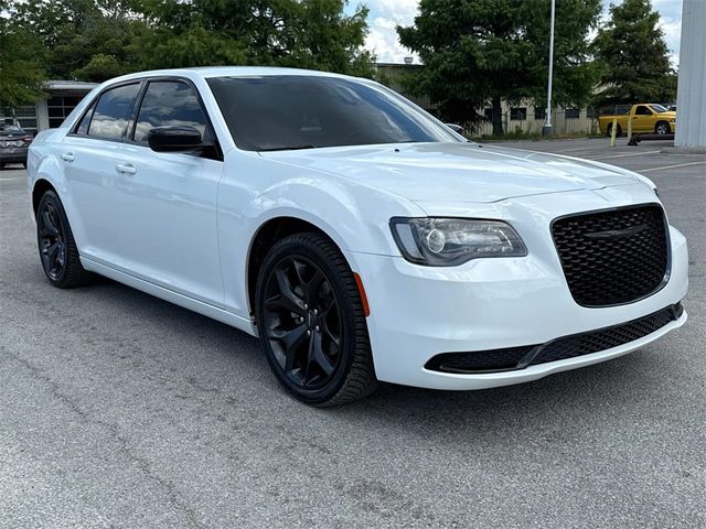 2021 Chrysler 300 Touring