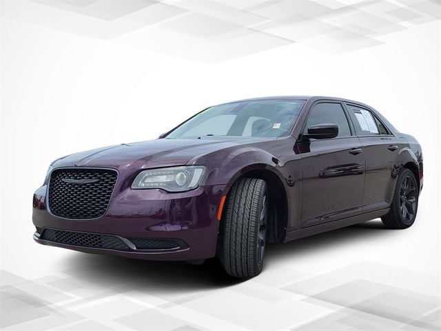 2021 Chrysler 300 Touring