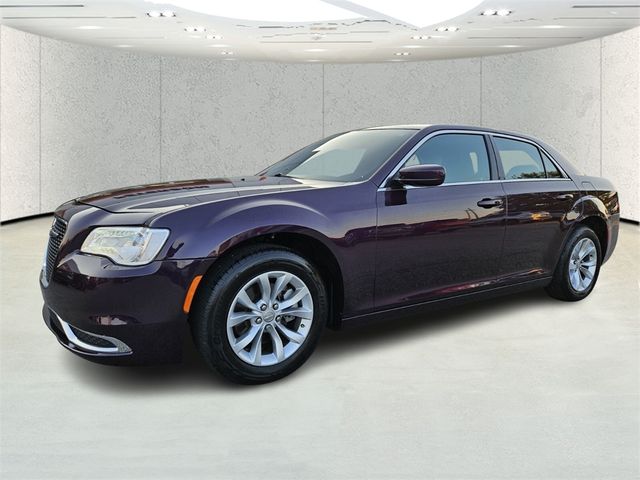 2021 Chrysler 300 Touring