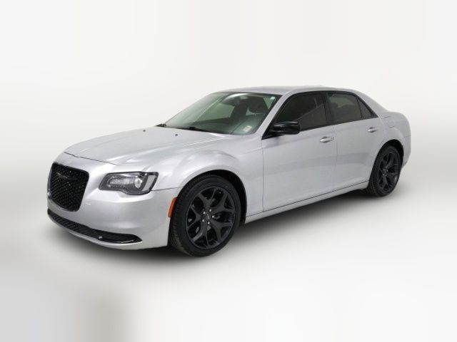 2021 Chrysler 300 Touring