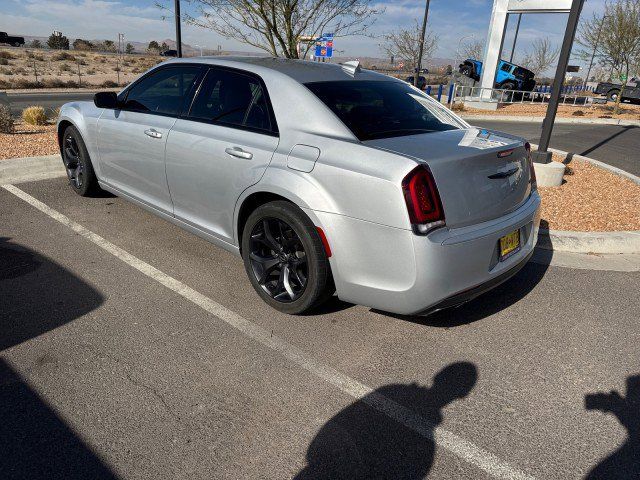 2021 Chrysler 300 Touring