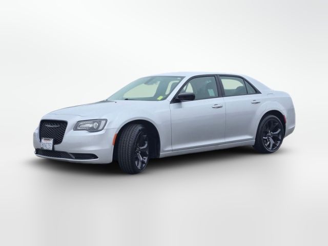 2021 Chrysler 300 Touring