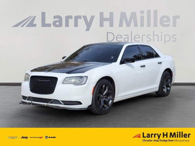 2021 Chrysler 300 Touring