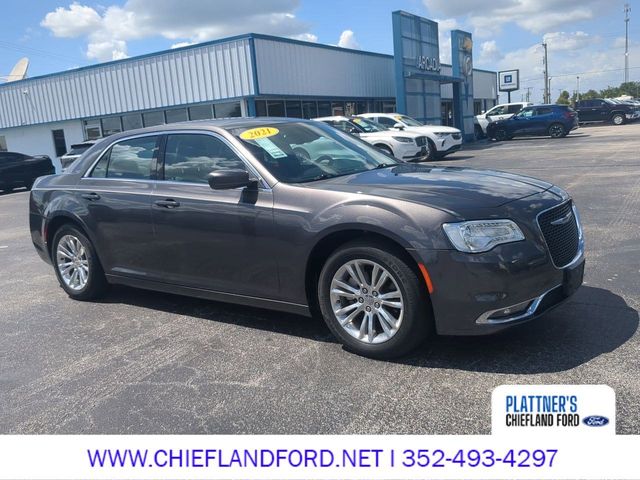 2021 Chrysler 300 Touring