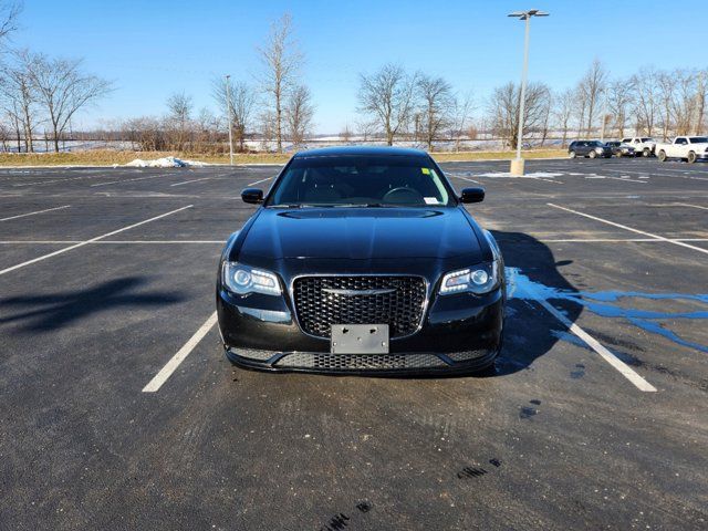 2021 Chrysler 300 Touring