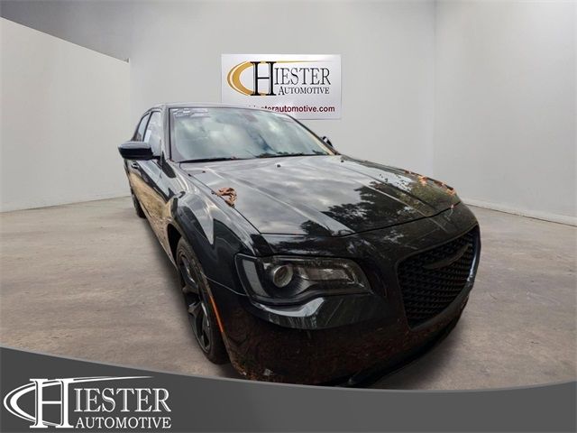 2021 Chrysler 300 Touring