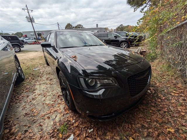 2021 Chrysler 300 Touring