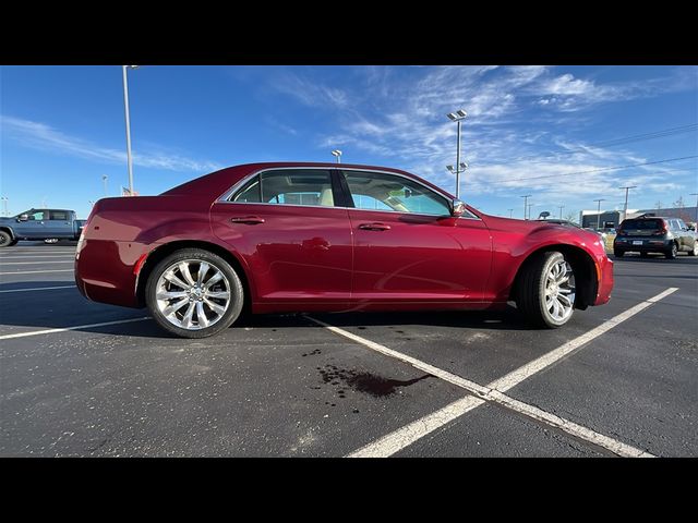 2021 Chrysler 300 Touring L