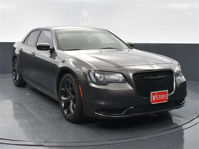 2021 Chrysler 300 Touring