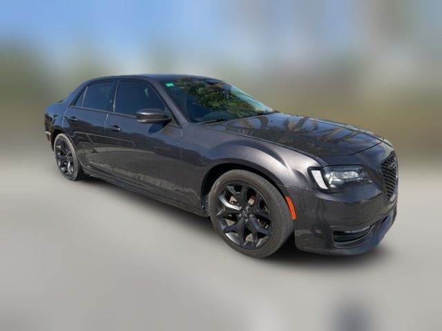 2021 Chrysler 300 Touring L