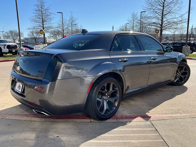 2021 Chrysler 300 Touring