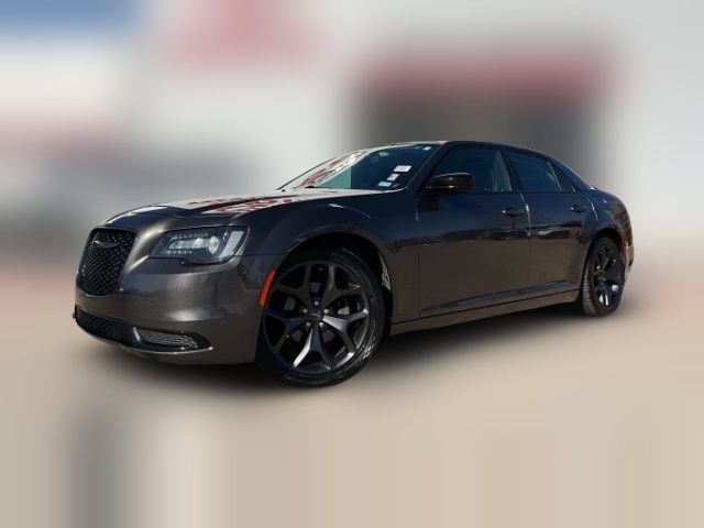 2021 Chrysler 300 Touring