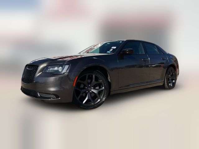 2021 Chrysler 300 Touring