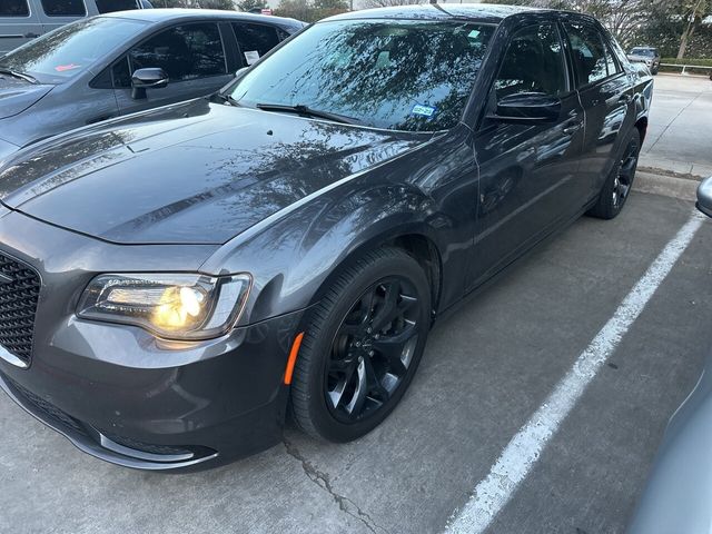 2021 Chrysler 300 Touring