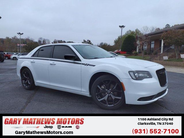 2021 Chrysler 300 Touring