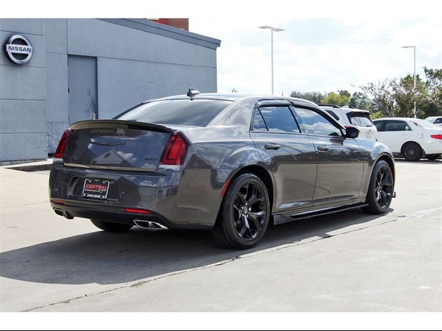 2021 Chrysler 300 Touring L