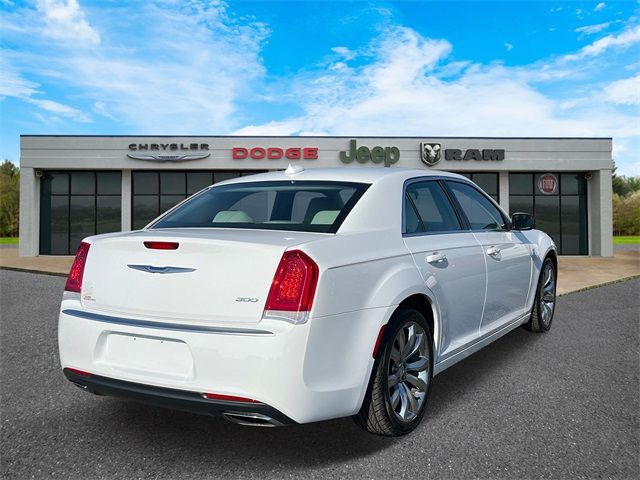 2021 Chrysler 300 Touring