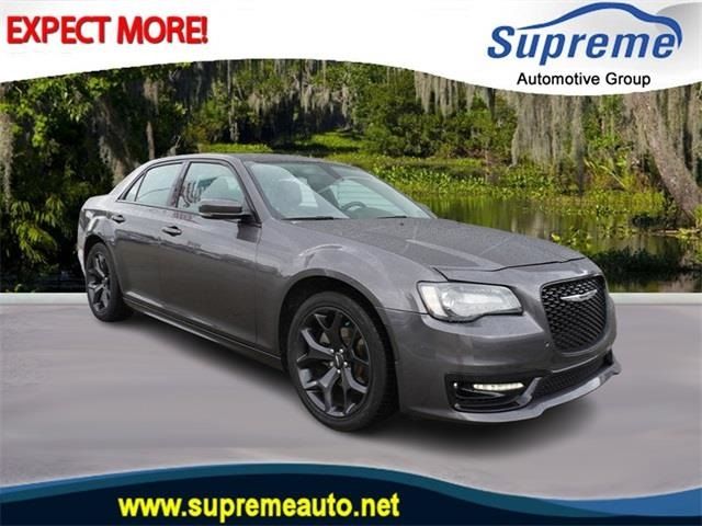 2021 Chrysler 300 Touring L