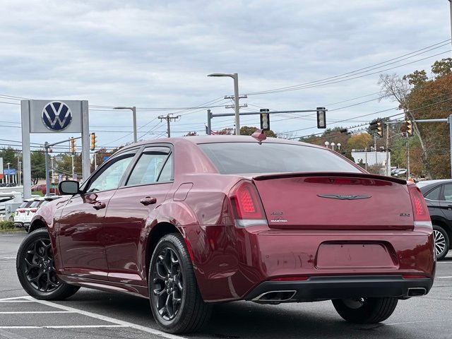 2021 Chrysler 300 Touring L