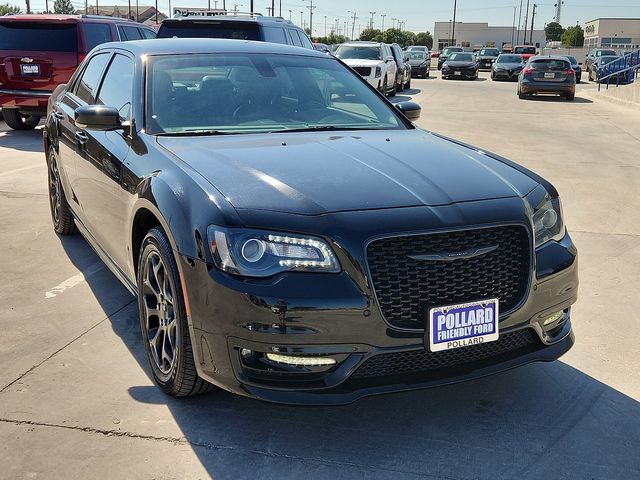 2021 Chrysler 300 Touring L