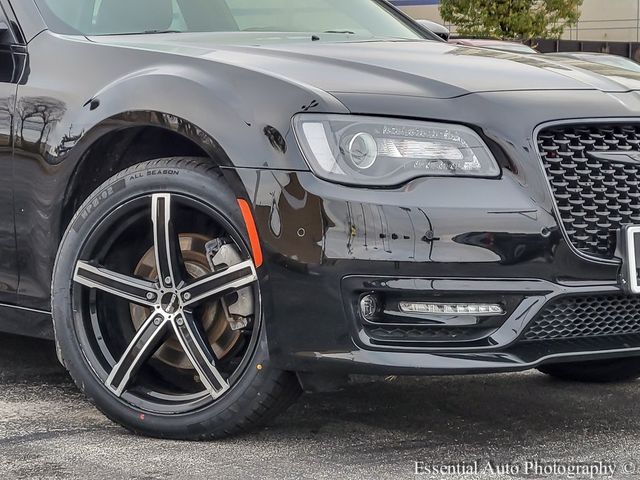 2021 Chrysler 300 Touring L