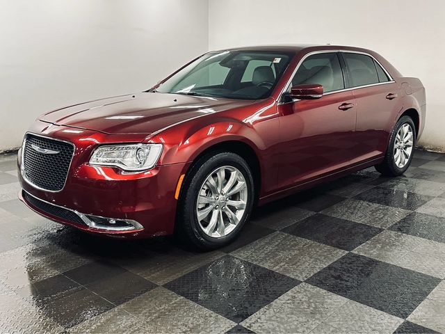 2021 Chrysler 300 Touring L