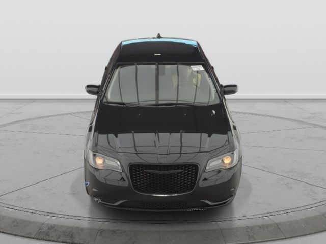 2021 Chrysler 300 Touring