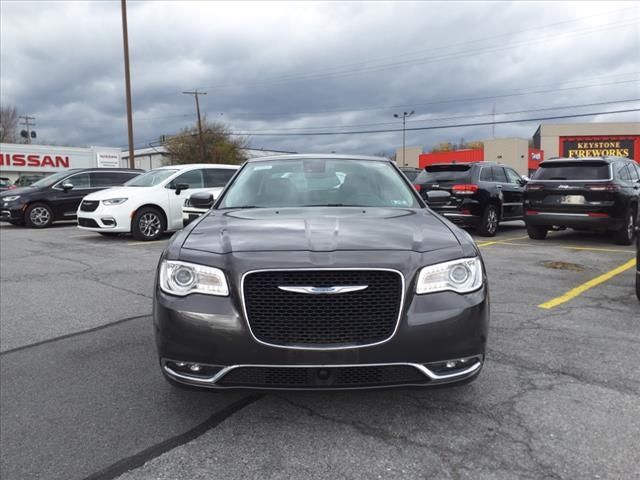 2021 Chrysler 300 Touring L