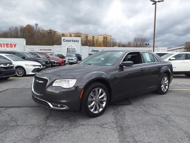 2021 Chrysler 300 Touring L