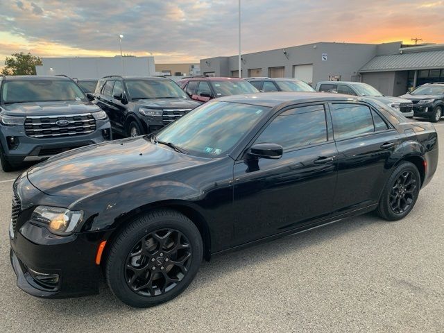 2021 Chrysler 300 Touring L