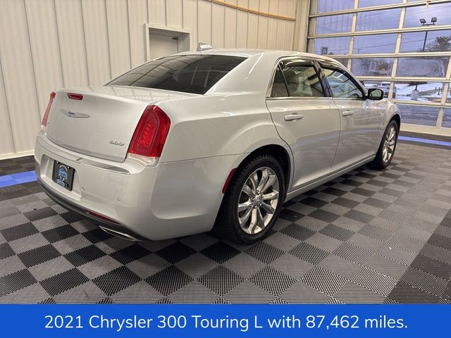 2021 Chrysler 300 Touring L