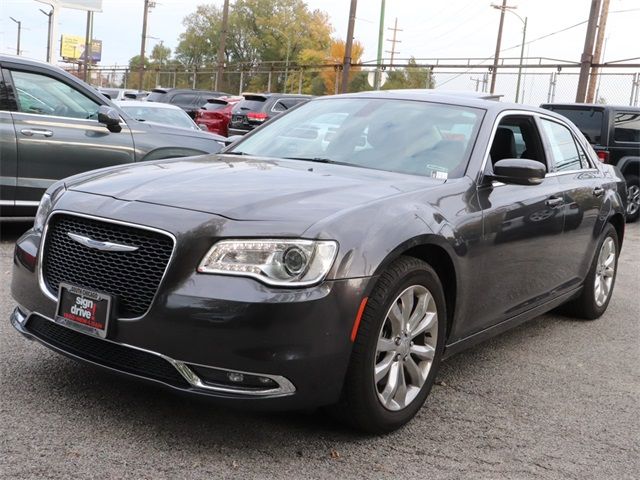 2021 Chrysler 300 Touring L