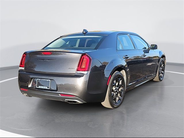 2021 Chrysler 300 Touring L