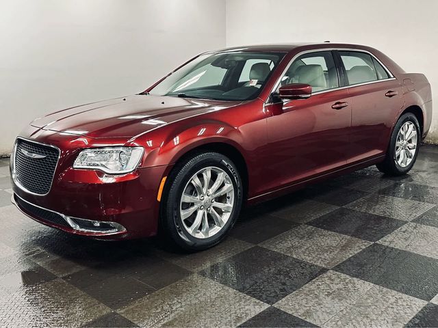 2021 Chrysler 300 Touring L