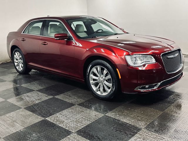 2021 Chrysler 300 Touring L