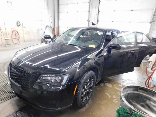 2021 Chrysler 300 Touring