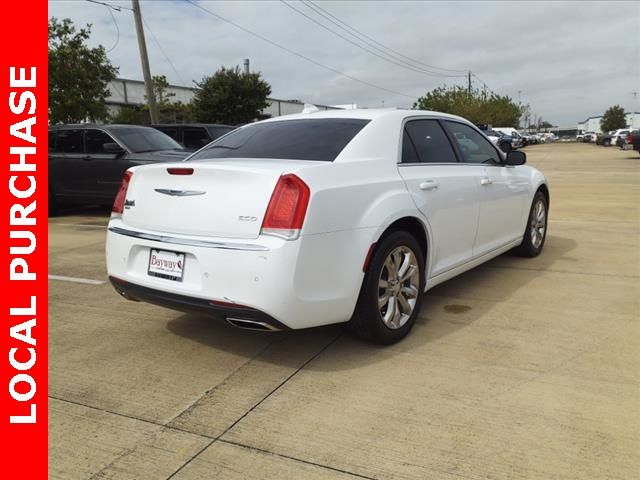 2021 Chrysler 300 Touring L