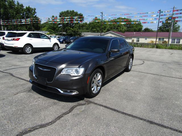 2021 Chrysler 300 Touring L