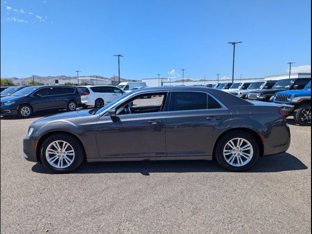 2021 Chrysler 300 Touring L