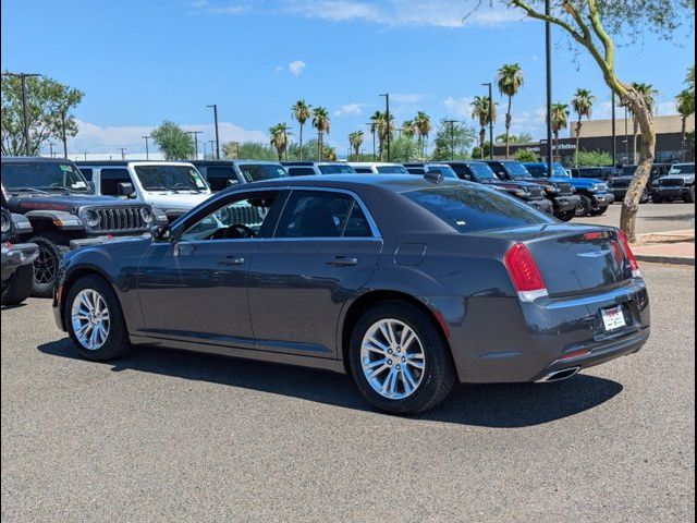 2021 Chrysler 300 Touring L