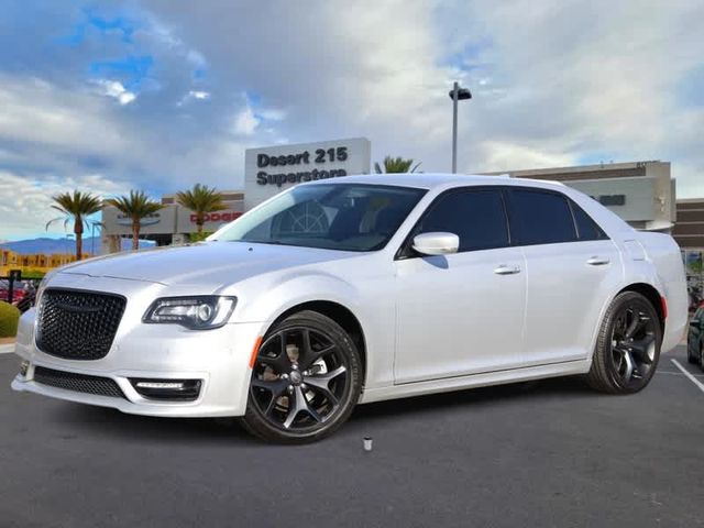 2021 Chrysler 300 Touring L