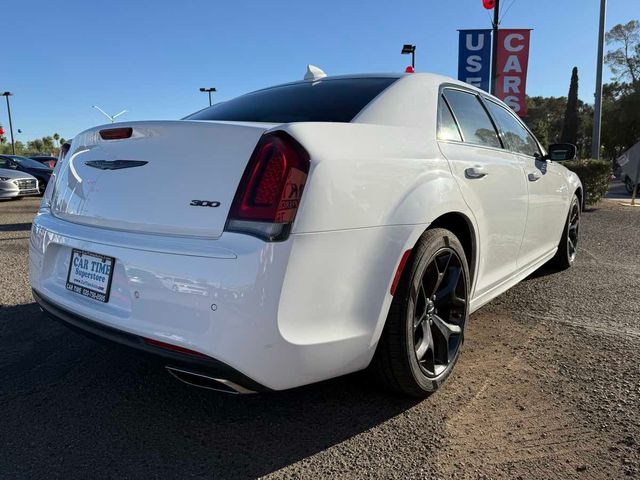 2021 Chrysler 300 Touring L