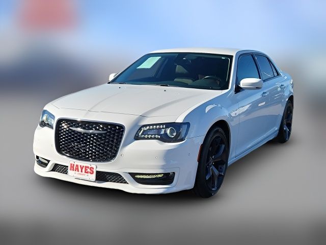 2021 Chrysler 300 Touring L