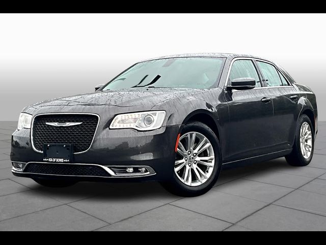 2021 Chrysler 300 Touring L