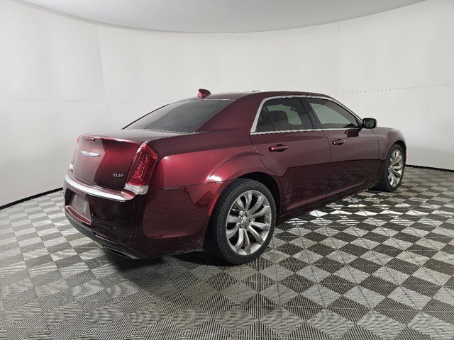 2021 Chrysler 300 Touring L