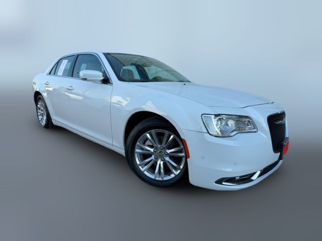 2021 Chrysler 300 Touring L