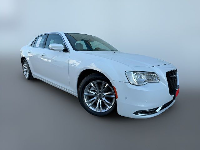 2021 Chrysler 300 Touring L